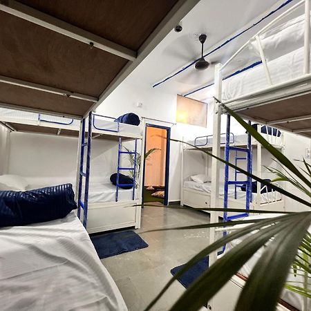 Pause Vandrerhjem Ujjain Eksteriør bilde